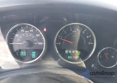 2017 Jeep Wrangler Unlimited Sahara 4X4 z USA, uszkodzony, nr VIN 1C4BJWEG5HL665324